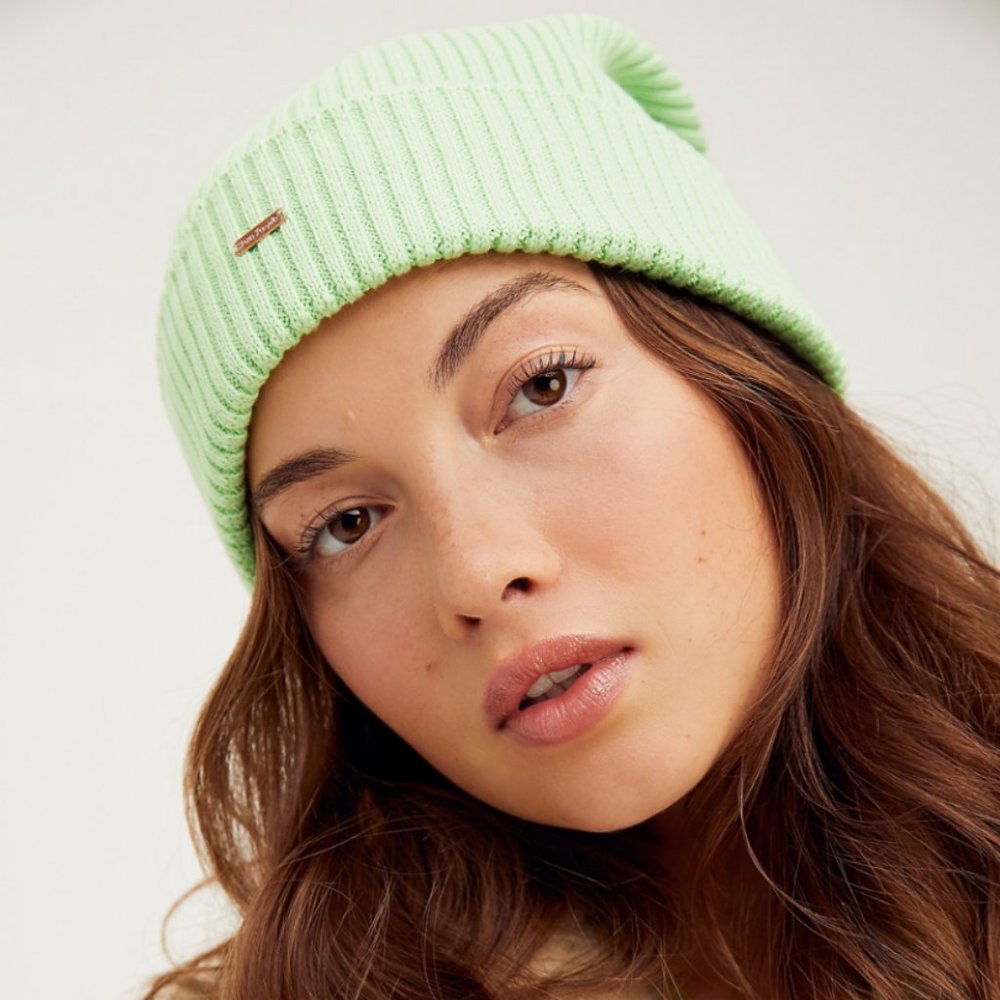 Free People Outside The Lines Beanie - Neon Melon